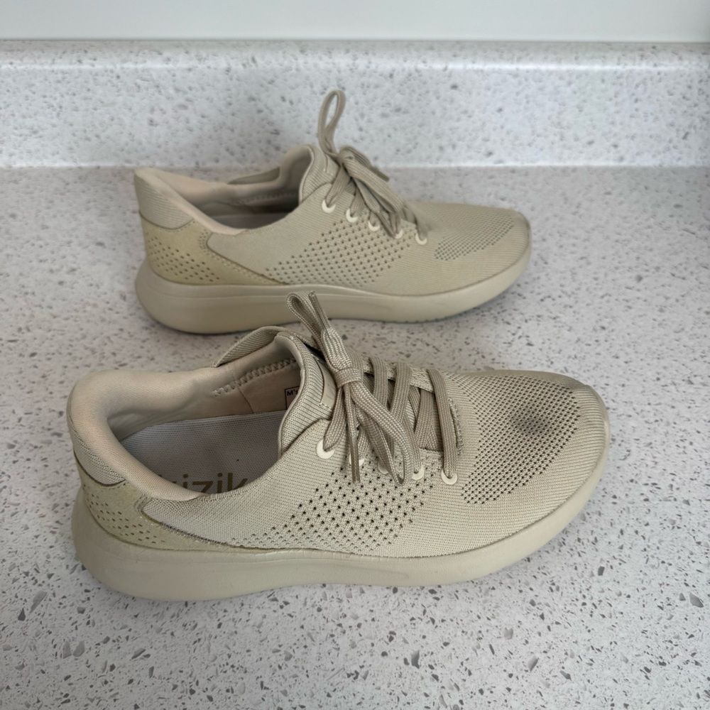 Kizik Lima Shoes Size Women's 8 Wide Men's 6.5 Wide Cream Beige - Picture 4 of 8